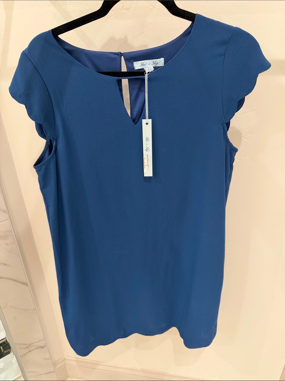 She + Sky Royal Blue Keyhole Cap-Sleeve Tunic